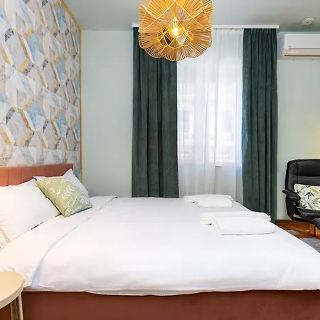 Hebros Park Next To Kapana 2br Daire