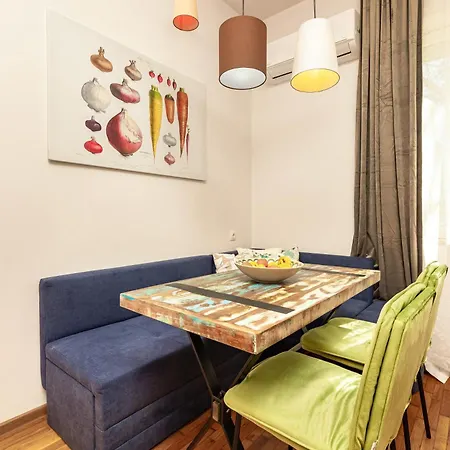 Hebros Park Next To Kapana 2br Daire *