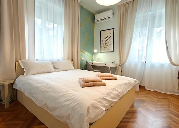 Hebros Park Next To Kapana 2br Φιλιππούπολη